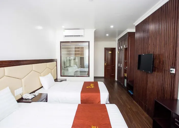Khách sạn Holiday Hotel