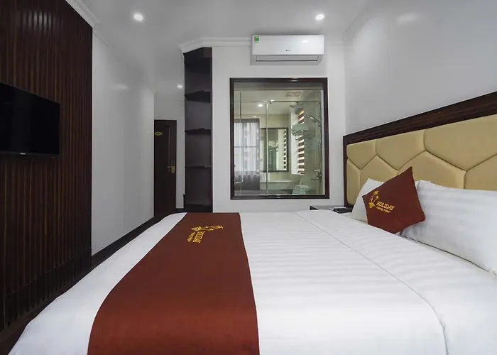 Holiday Hotel * Hạ Long