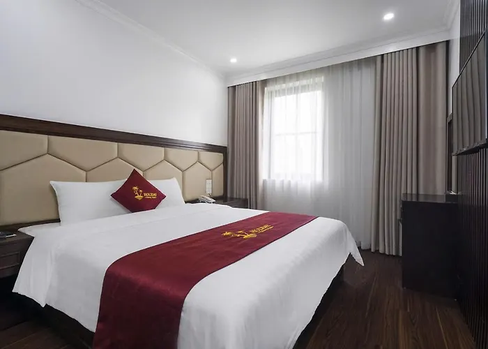 Holiday Hotel